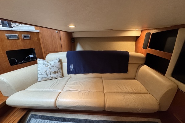 2008 Tiara Yachts 39