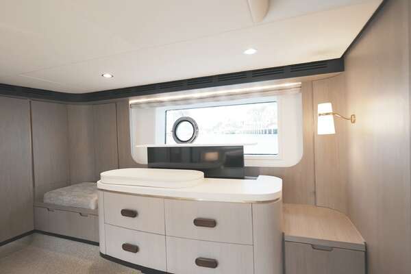 Azimut 60 FLY Yacht For Sale