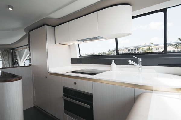 60ft Azimut Yacht For Sale