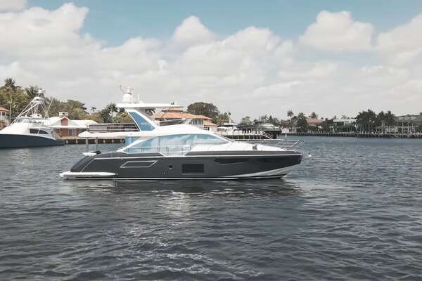 60-ft-Azimut-2022-60 FLY- Fort Myers Florida United States  yacht for sale