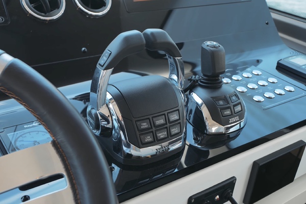 60ft Azimut Yacht For Sale