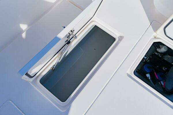 Contender ST Yacht For Sale