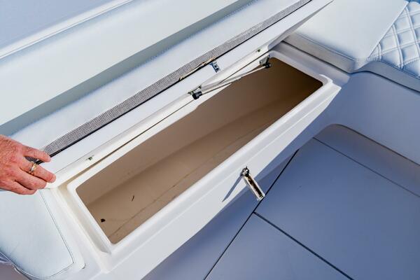 32ft Contender Yacht For Sale