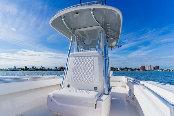 32ft Contender Yacht For Sale