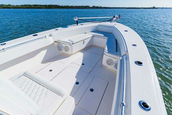 Contender ST Yacht For Sale