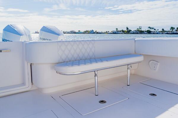 32ft Contender Yacht For Sale