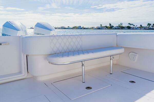 Contender ST Yacht For Sale