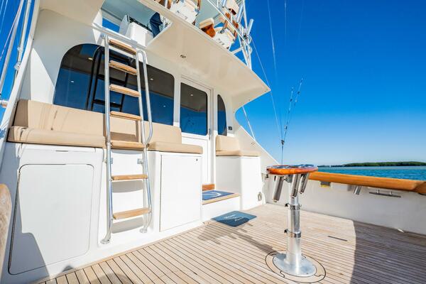 Business 42ft Post Yacht For Sale