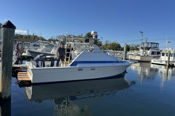 29ft Luhrs Yacht For Sale