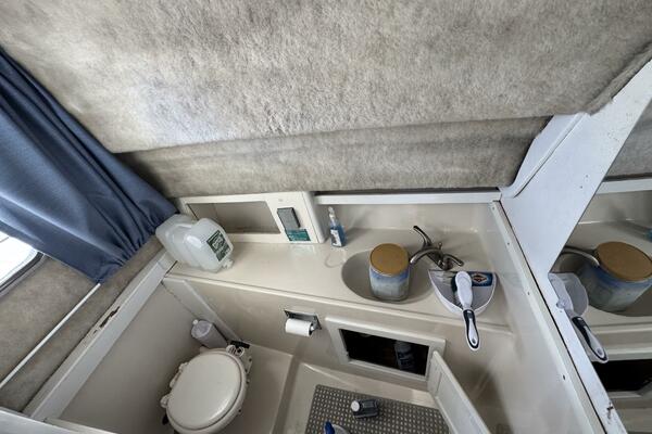 29ft Luhrs Yacht For Sale