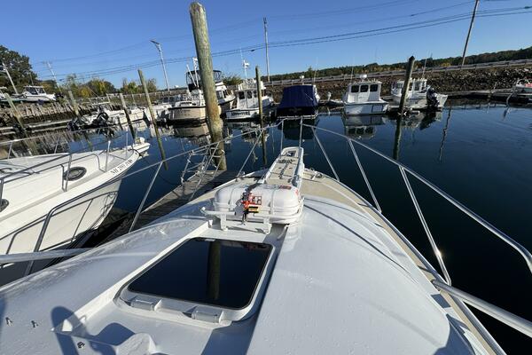 29ft Luhrs Yacht For Sale
