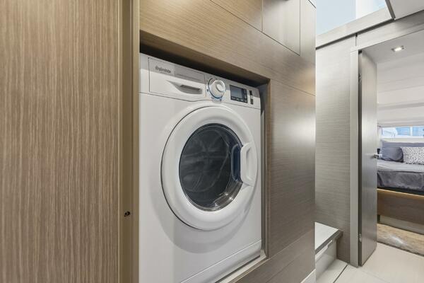 Better Now 46ft Leopard Yacht For Sale