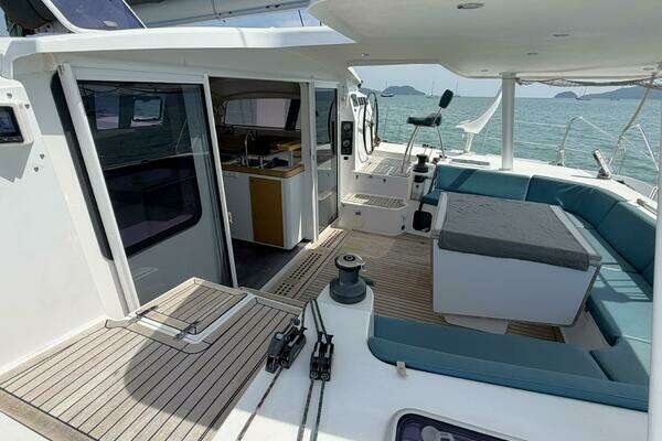 Sailboat 51 Inverted Bow Yacht For Sale