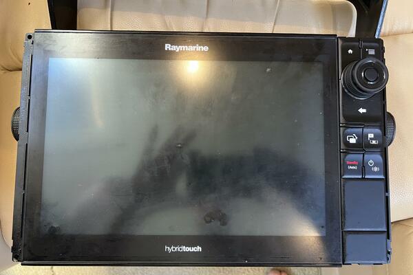 37ft Cruisers Yachts Yacht For Sale