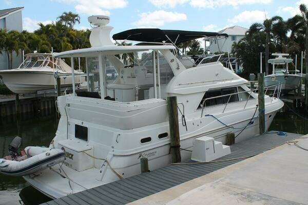 Photo of the 2004 Cruisers Yachts 