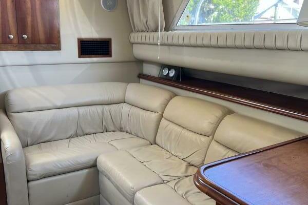 37ft Cruisers Yachts Yacht For Sale