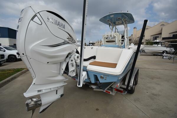 2023 Pathfinder 2700 Open