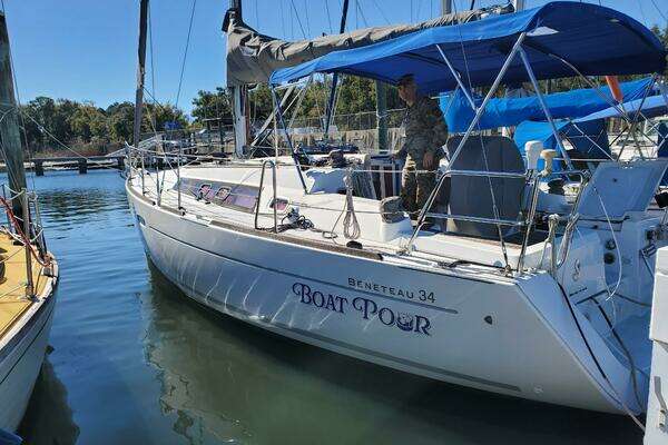 Photo of the 2011 Beneteau Oceanis 34 "Boat Pour"