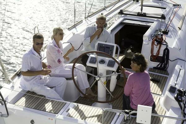 Boat Pour 34ft Beneteau Yacht For Sale