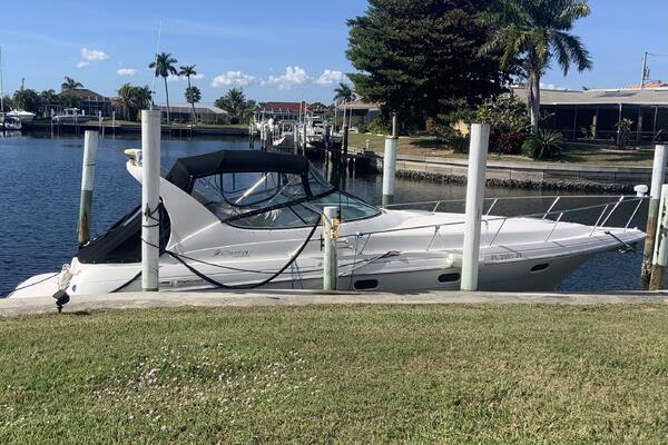 33ft Cruisers Yachts Yacht For Sale