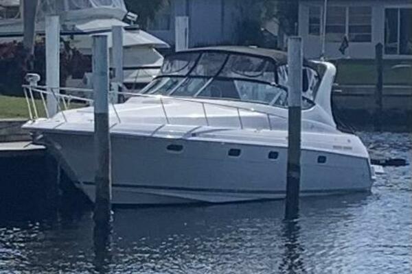 33ft Cruisers Yachts Yacht For Sale
