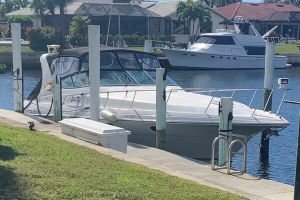 33ft Cruisers Yachts Yacht For Sale