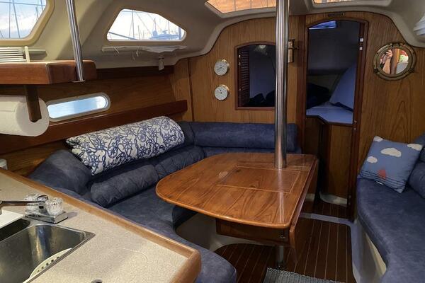 No Problem II 34ft Hunter Yacht For Sale