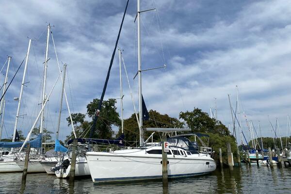 No Problem II 34ft Hunter Yacht For Sale