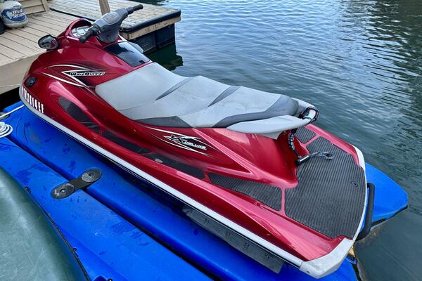 11ft Yamaha WaveRunner Yacht For Sale