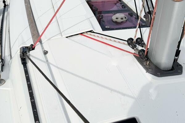 TAKE FIVE 41ft Jeanneau Yacht For Sale