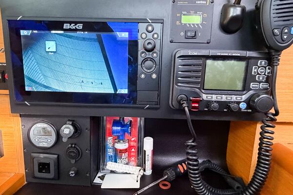 TAKE FIVE 41ft Jeanneau Yacht For Sale