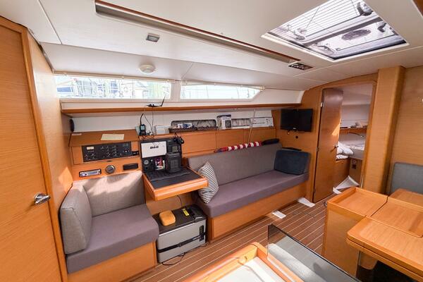 TAKE FIVE 41ft Jeanneau Yacht For Sale