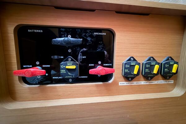 TAKE FIVE 41ft Jeanneau Yacht For Sale