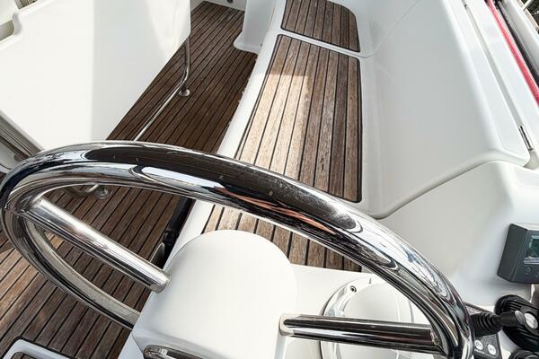 TAKE FIVE 41ft Jeanneau Yacht For Sale