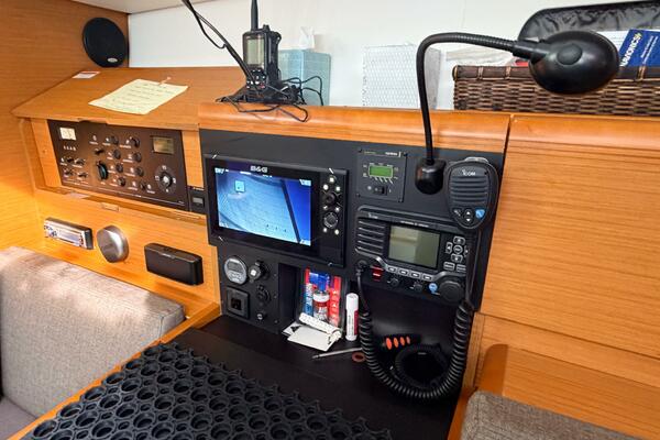 TAKE FIVE 41ft Jeanneau Yacht For Sale