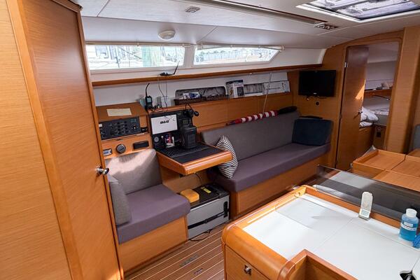 TAKE FIVE 41ft Jeanneau Yacht For Sale
