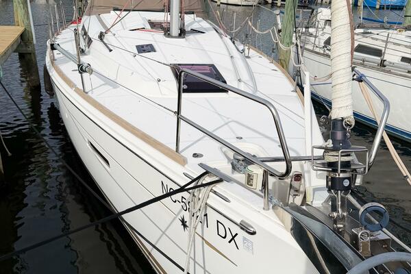 TAKE FIVE 41ft Jeanneau Yacht For Sale