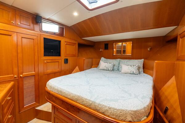 FREEDOM 54ft Offshore Yachts Yacht For Sale