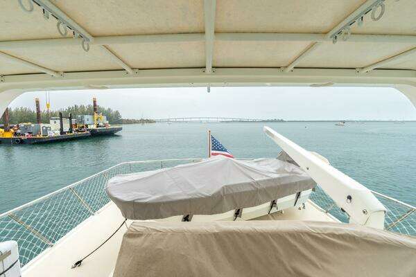 2005 Offshore Yachts 54