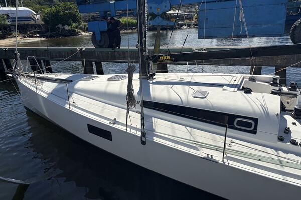 Hermes 40ft Pogo Yacht For Sale