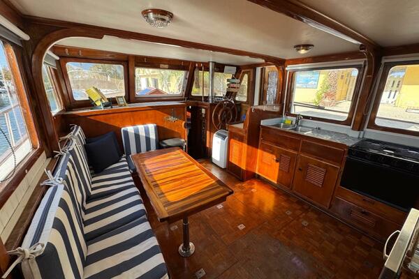 RESPITE 40ft Marine Trader Yacht For Sale