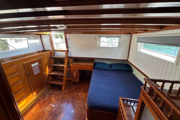 RESPITE 40ft Marine Trader Yacht For Sale