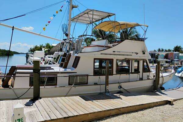 Photo of the 1977 Marine Trader 40 Double Cabin "RESPITE"