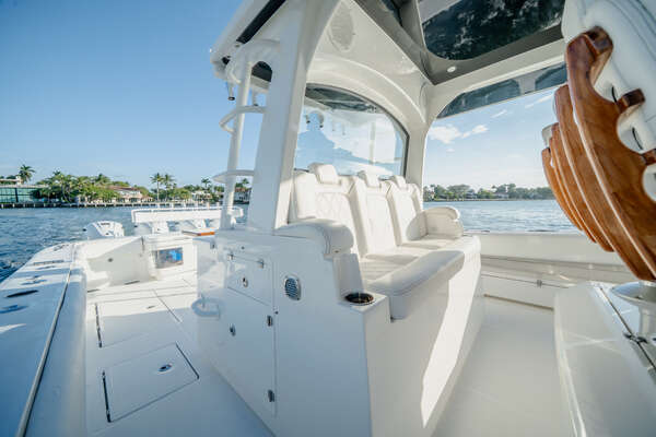 HCB 53 Suenos Yacht For Sale