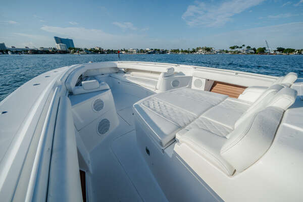 HCB 53 Suenos Yacht For Sale