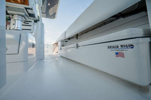 HCB 53 Suenos Yacht For Sale