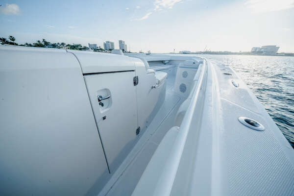 HCB 53 Suenos Yacht For Sale