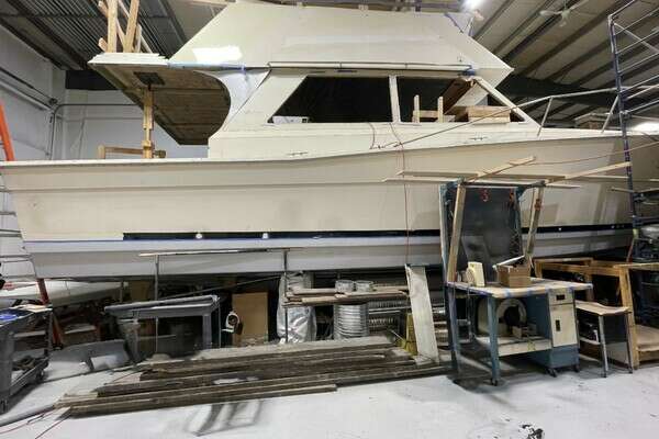 46-ft-Viking-1983-Sportfish 46 Sedan Bridge- North Vancouver British Columbia Canada  yacht for sale