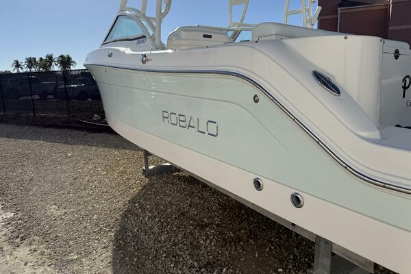 Pilar 24ft Robalo Yacht For Sale