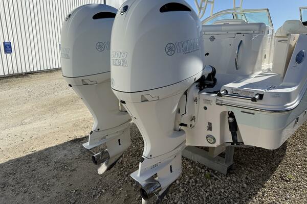 Pilar 24ft Robalo Yacht For Sale